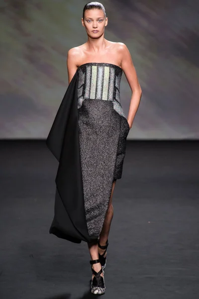 Look 30
